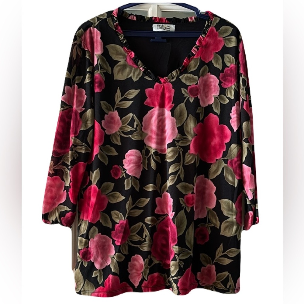 Style & Co. Collection Woman Floral ruffle V-neck Blouse 3/4” sleeves